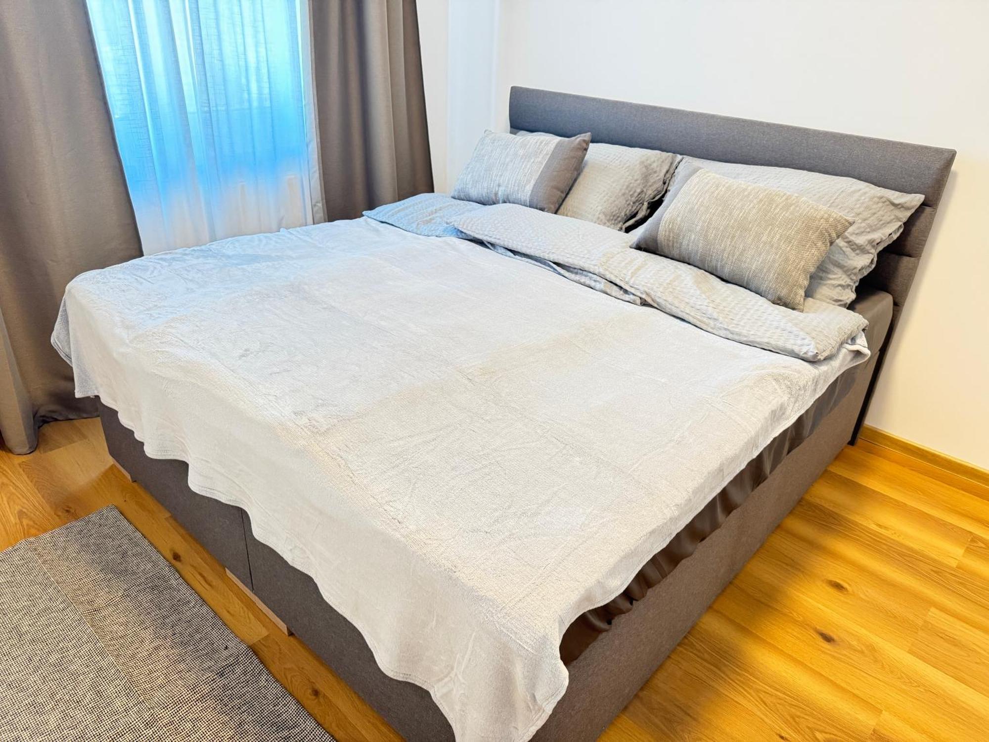 Riverside Apartment Praha Dış mekan fotoğraf