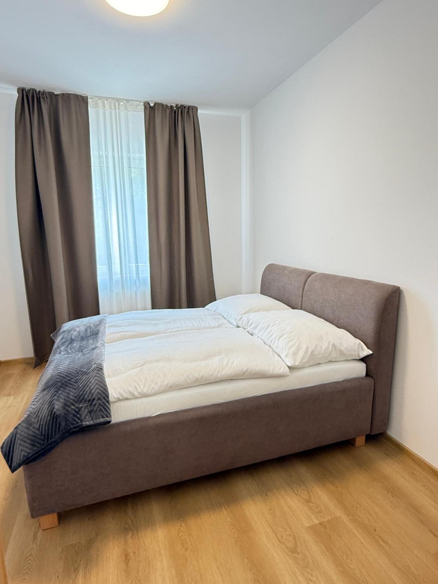 Riverside Apartment Praha Dış mekan fotoğraf