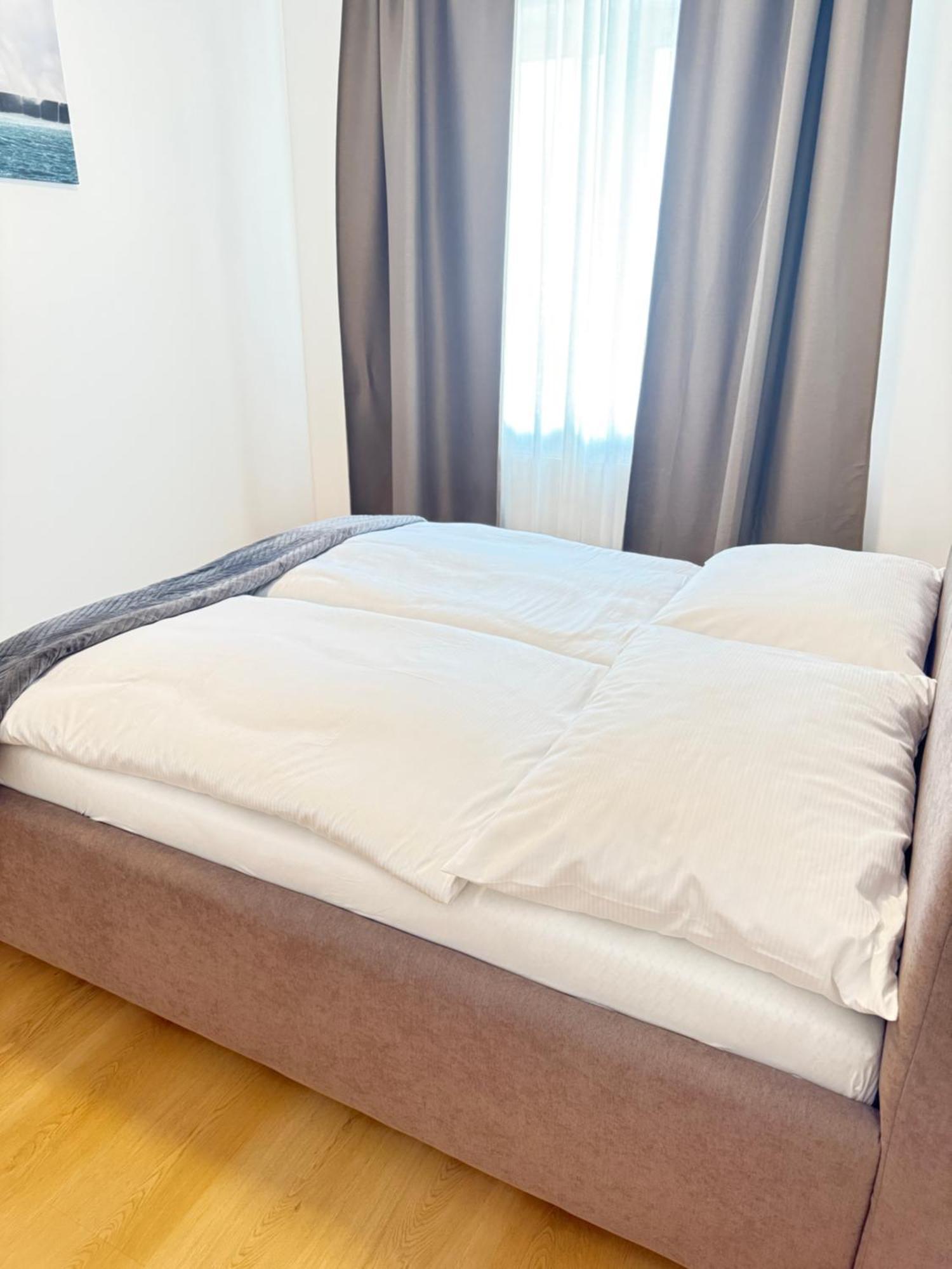 Riverside Apartment Praha Dış mekan fotoğraf